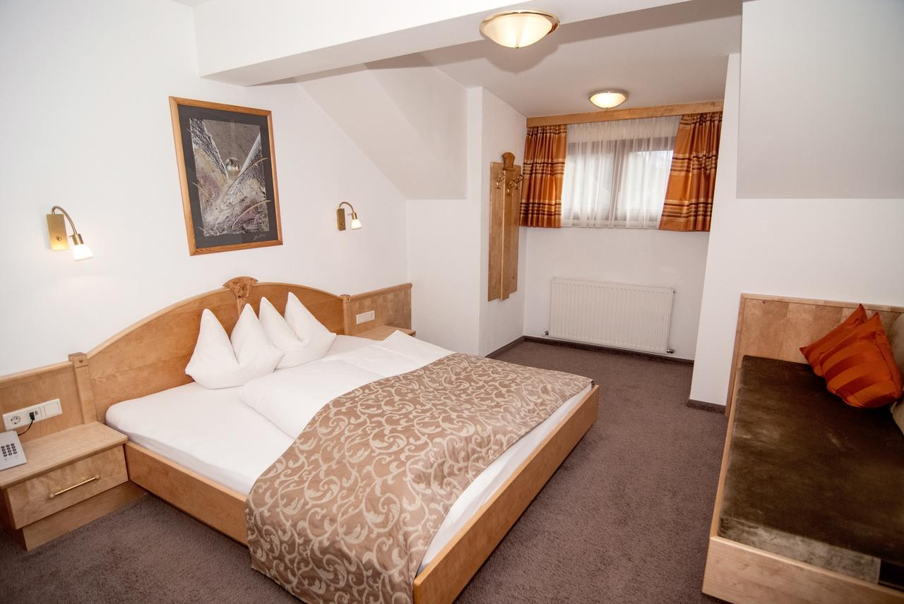 Hotel Garni Mirabell Ишгль Экстерьер фото